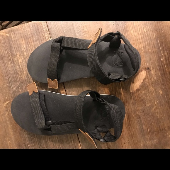 Roots Tofino Sandal size 7 (Teva style) - Picture 5 of 6